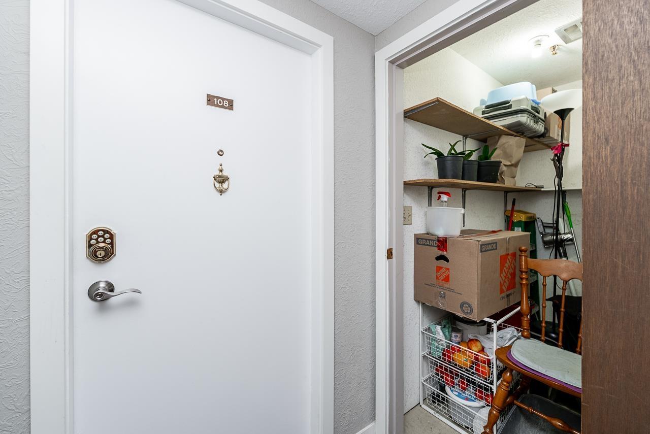 108 1444 MARTIN STREET, White Rock