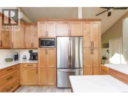 Living room - 1530 Grayling Dr, Comox, BC V9M3Z7 Photo 16