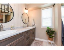 1530 Grayling Dr, Comox, BC V9M3Z7 Photo 28