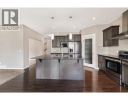 Dining room - 205 Van Slyke Way, Red Deer, AB T4R0N7 Photo 6