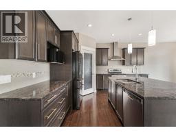 Kitchen - 205 Van Slyke Way, Red Deer, AB T4R0N7 Photo 7