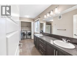 205 Van Slyke Way, Red Deer, AB T4R0N7 Photo 22