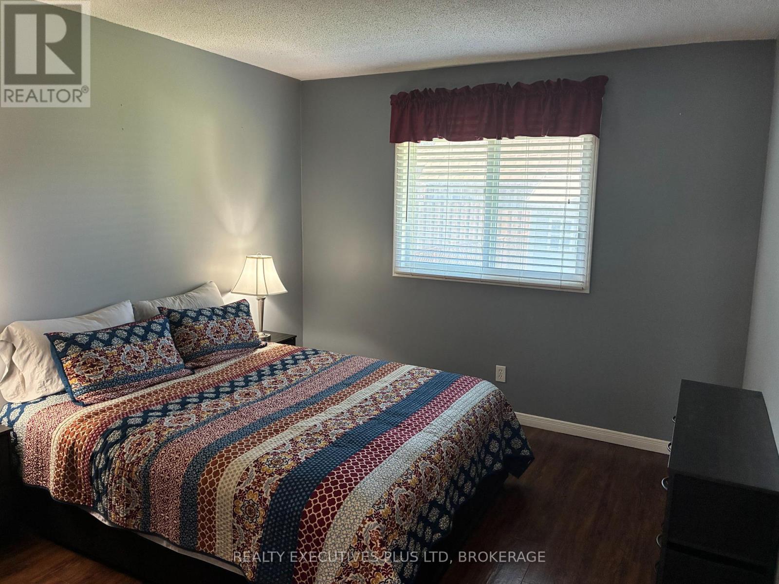 94 CARRIAGE ROAD - 18