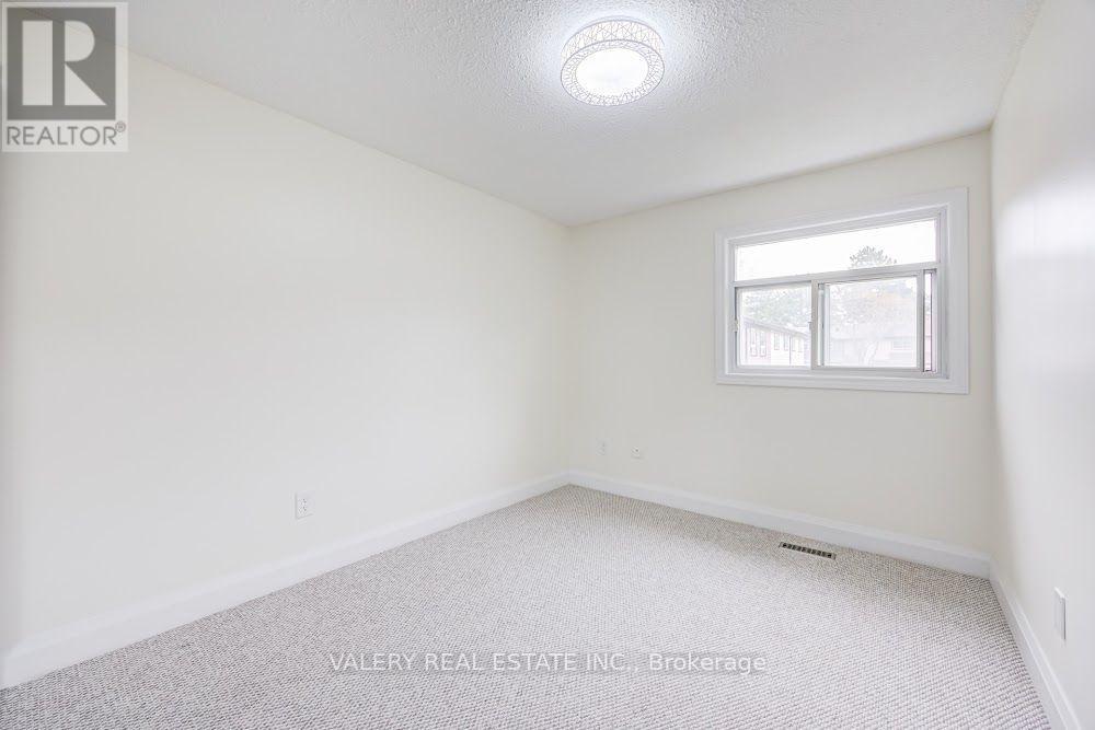 #50 1131 SANDHURST CIRCLE - 13