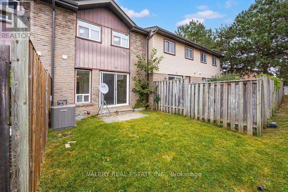 #50 1131 SANDHURST CIRCLE - 28