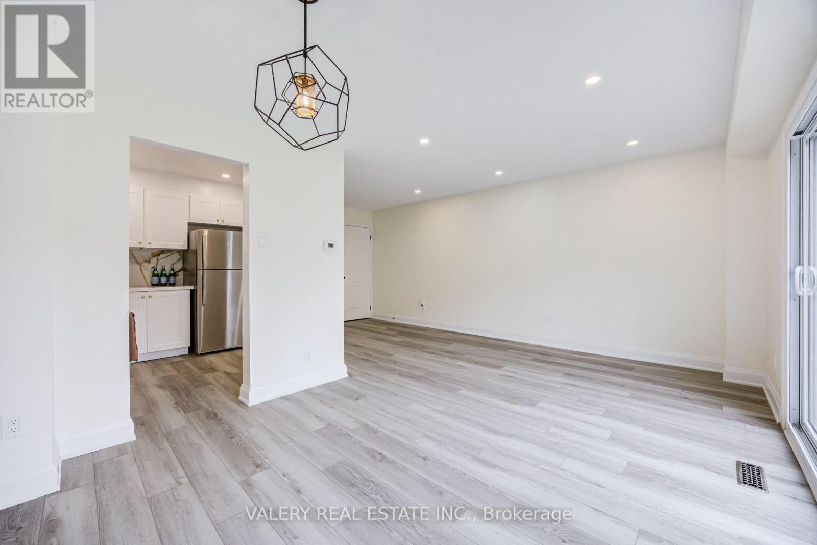 50- 1131 Sandhurst Circle, Toronto, ON photo 6