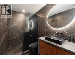 303 988 Richards Street, Vancouver, BC V6B8R2 Photo 13