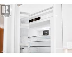 807 135 E 13th Street, Vancouver, BC V7L0J8 Photo 14