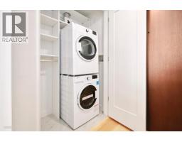 807 135 E 13th Street, Vancouver, BC V7L0J8 Photo 18