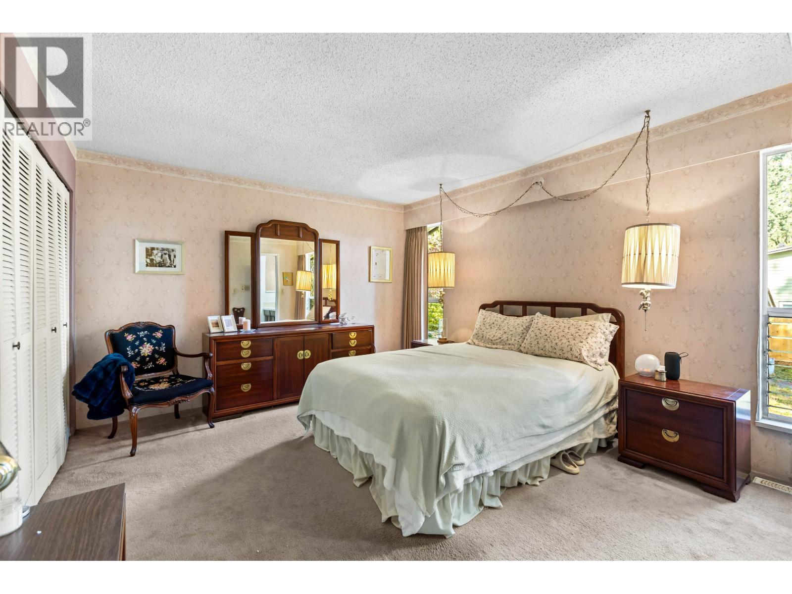 695 MACINTOSH STREET, Coquitlam - Image 1