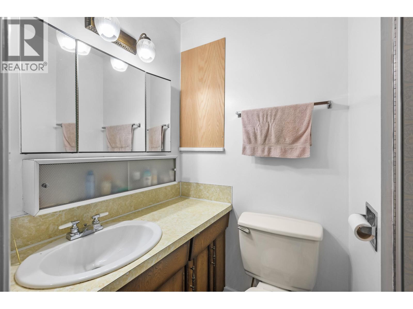 695 MACINTOSH STREET, Coquitlam - Image 1