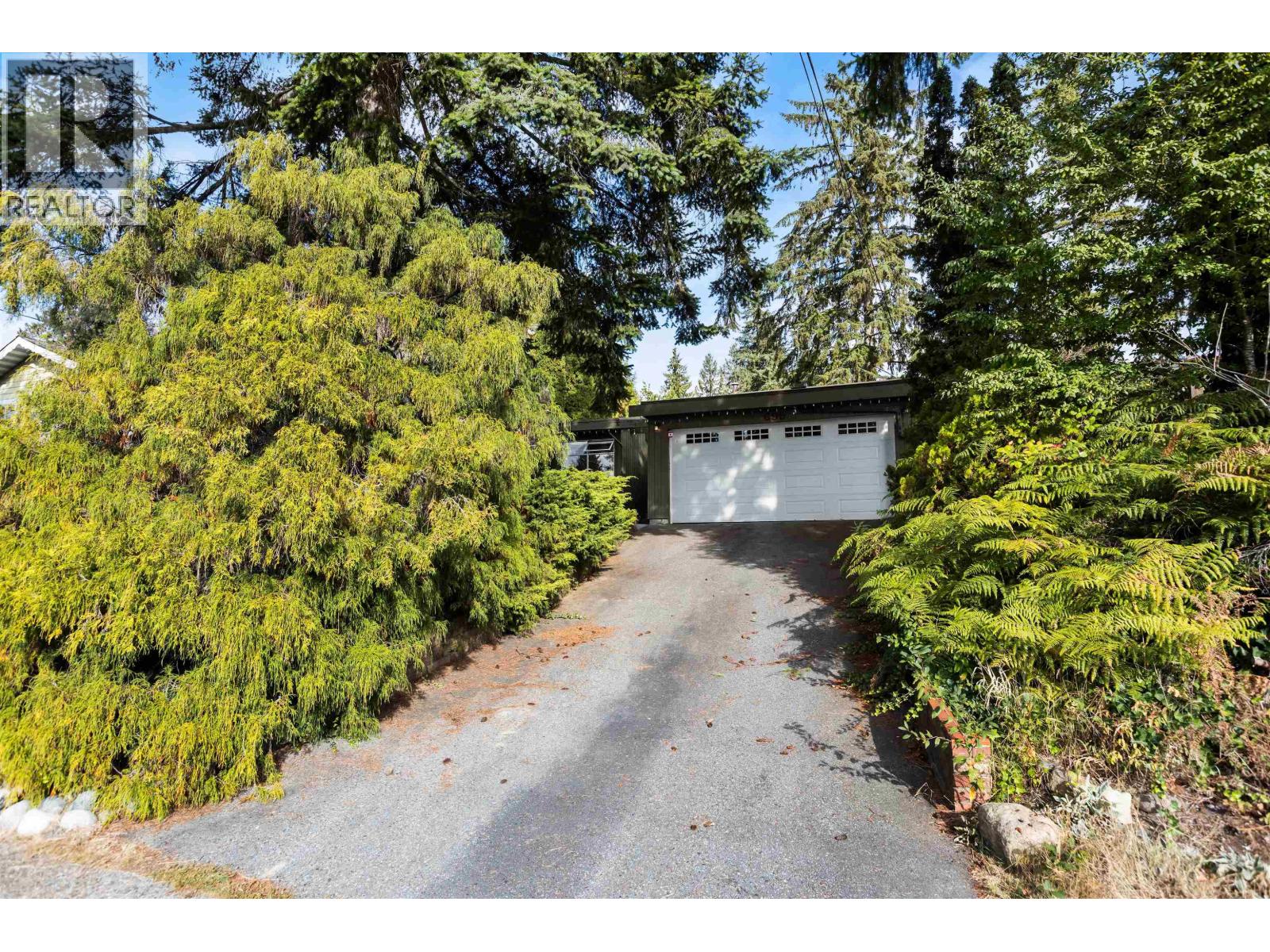 695 MACINTOSH STREET, Coquitlam - Image 1