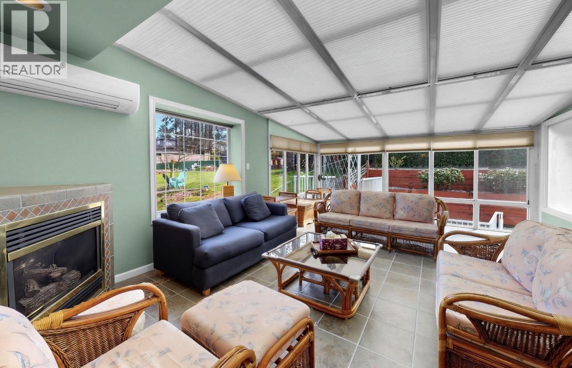 8022 LAKEFIELD DRIVE, Burnaby - Image 1