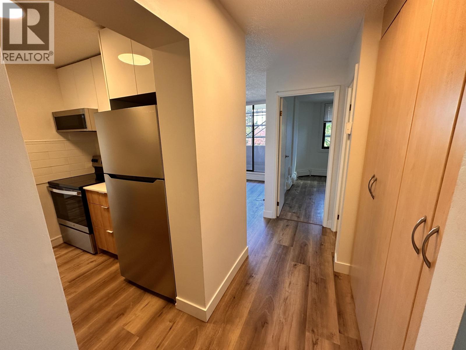 606 4200 MAYBERRY Street, Burnaby