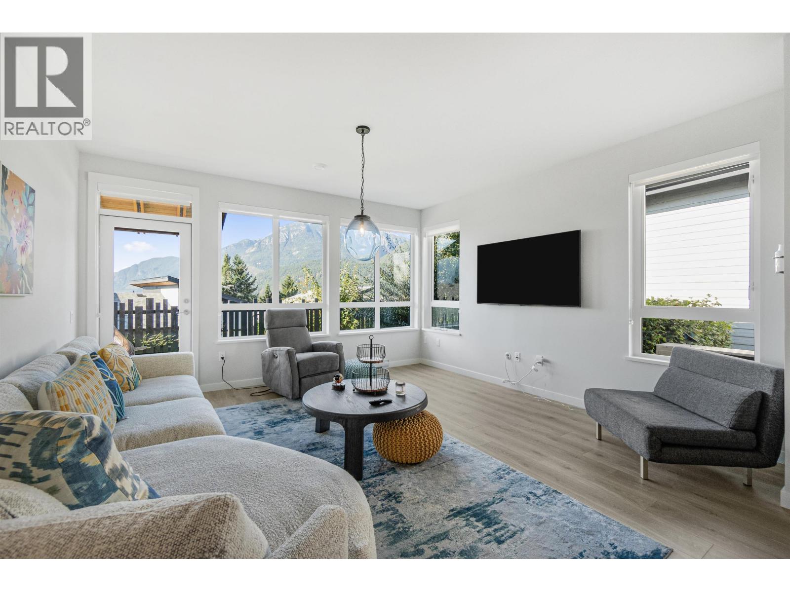 6 41215 GARIBALDI SPRINGS WAY, Squamish