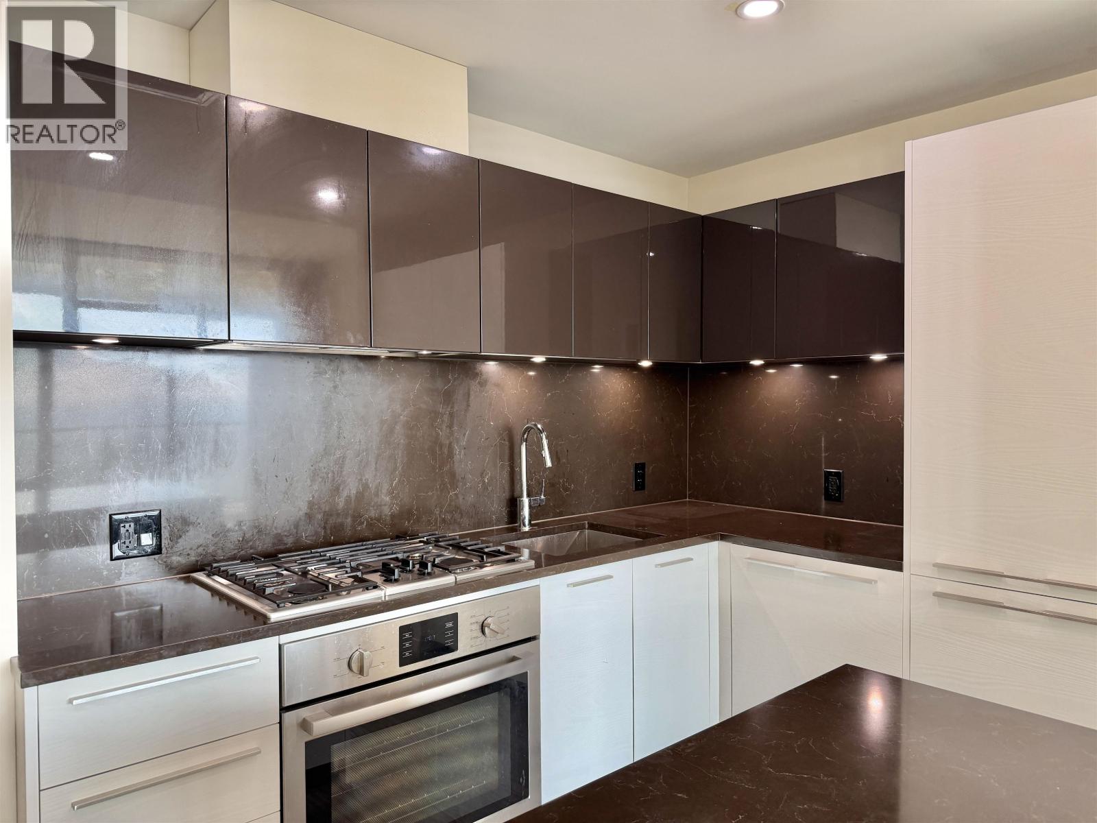 1604 6383 MCKAY AVENUE, Burnaby - Image 1