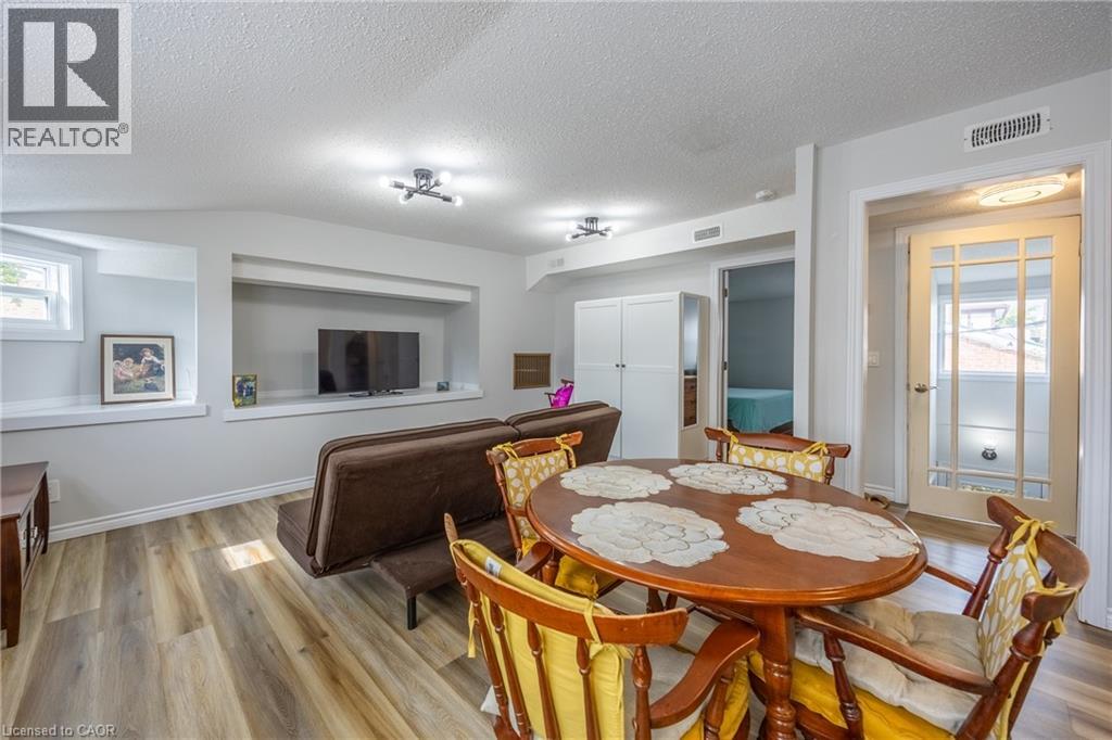 89 TALBOT Street S - Image 9