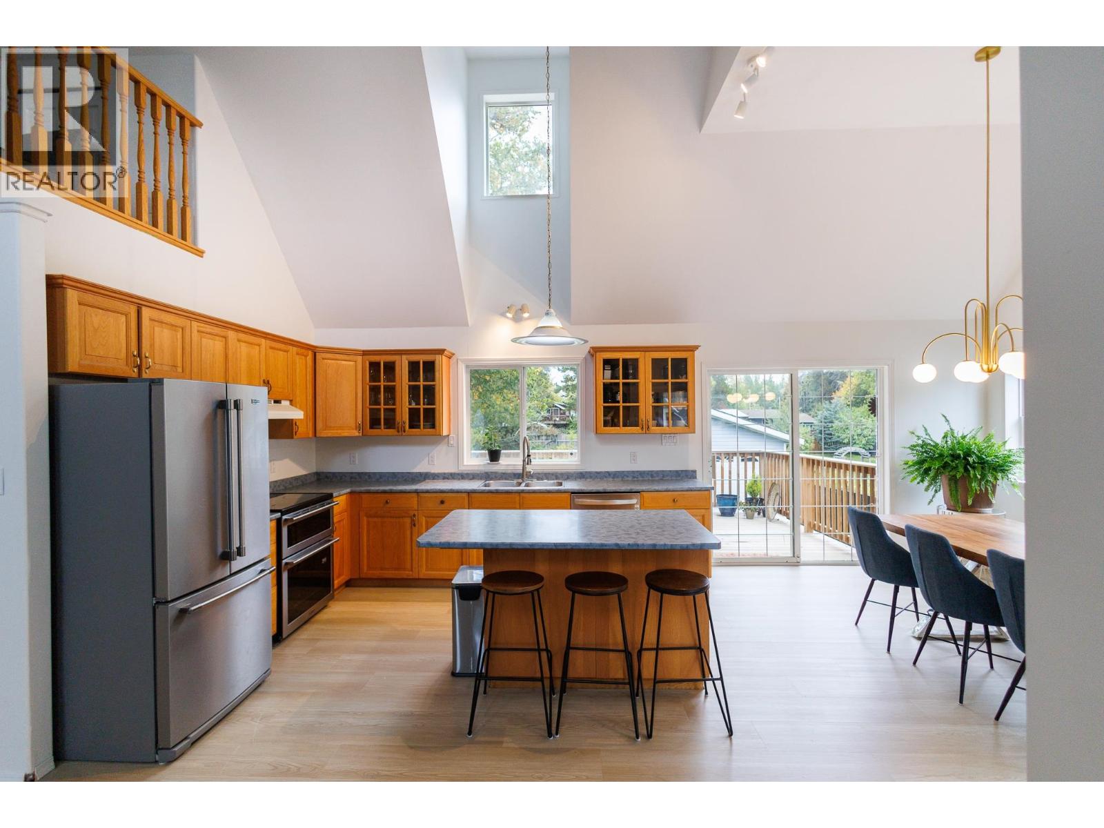 4902 HAUGLAND AVENUE - 8
