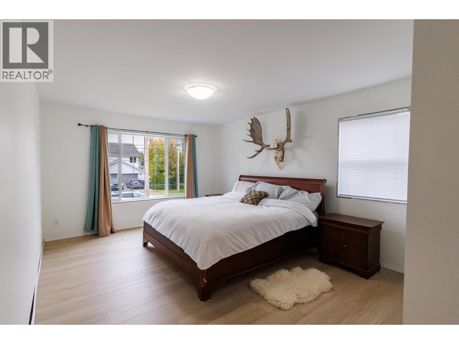 4902 HAUGLAND AVENUE - Image 16