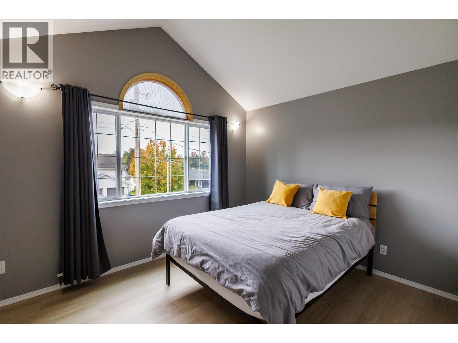 4902 HAUGLAND AVENUE - Image 27
