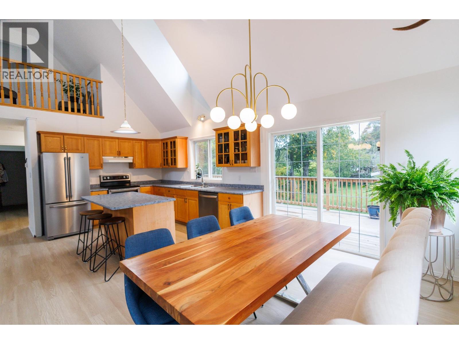 4902 HAUGLAND AVENUE - 10