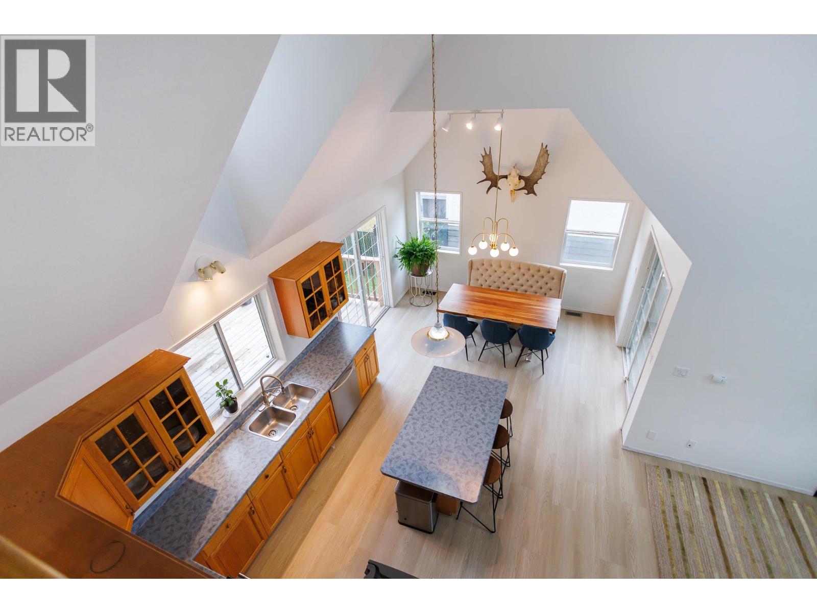 4902 HAUGLAND AVENUE - 24