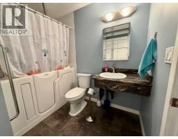 Laundry room - 178 Hansen Drive, Hinton, AB T7V1J2 Photo 8
