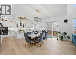 3pc Bathroom - 4942 84 Avenue Ne, Calgary, AB T3J2J5 Photo 13