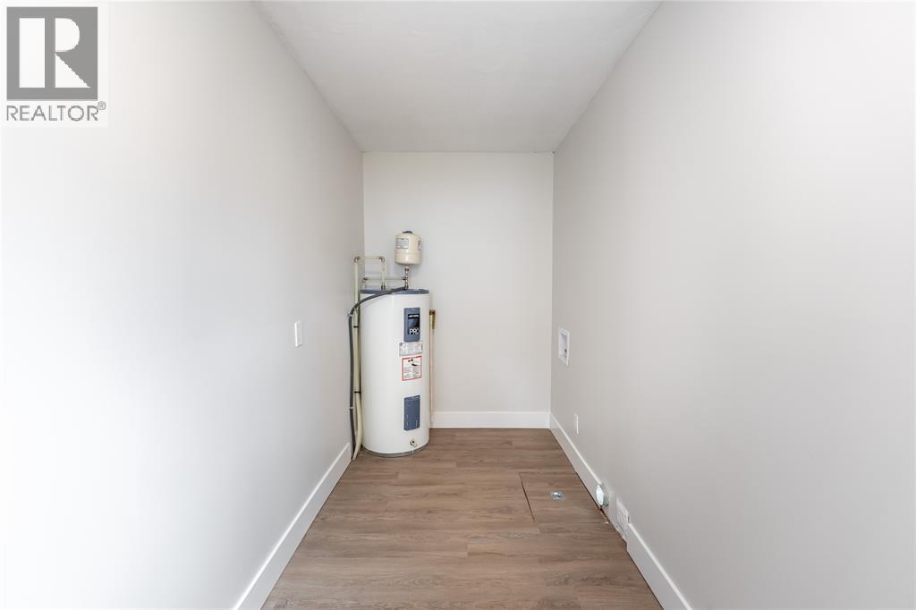 528 ST CLAIR STREET - Image 12