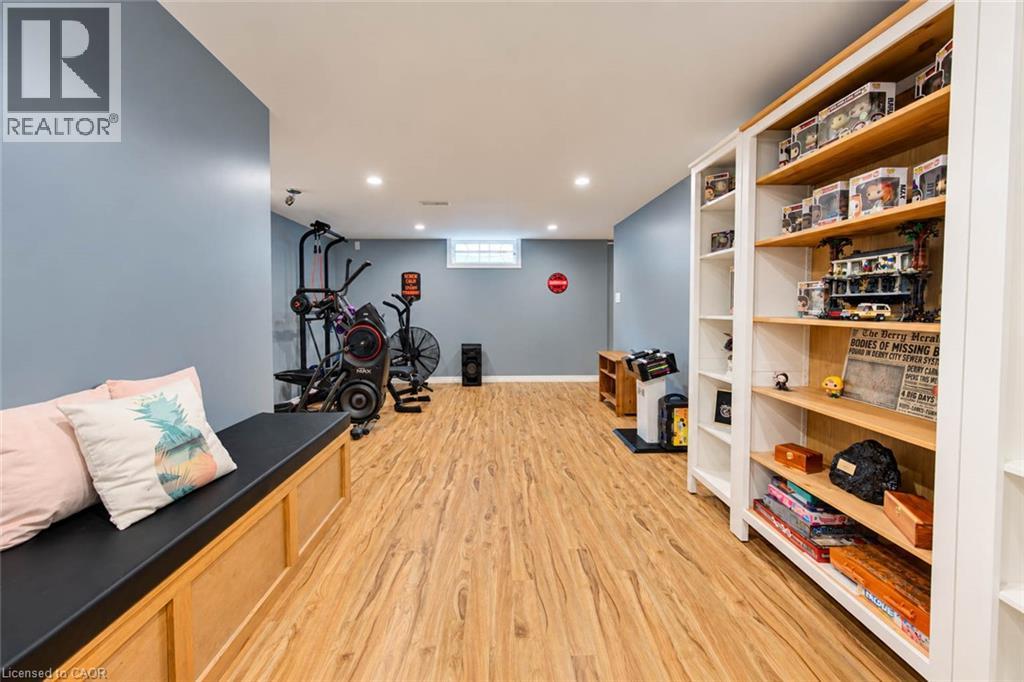 235 WINSTON Boulevard - Image 23