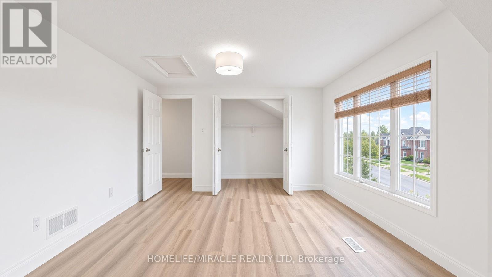 250 Parkvale Drive, Kitchener, ON photo 24