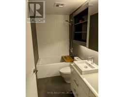 809 - 32 Trolley Crescent, Toronto, ON M5A0E9 Photo 10