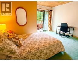 2069 Westview Drive, North Vancouver, BC V7M3B1 Photo 27