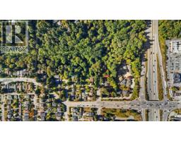 2069 Westview Drive, North Vancouver, BC V7M3B1 Photo 40