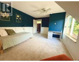 2069 Westview Drive, North Vancouver, BC V7M3B1 Photo 33