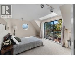 2069 Westview Drive, North Vancouver, BC V7M3B1 Photo 32