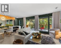 2069 Westview Drive, North Vancouver, BC V7M3B1 Photo 8