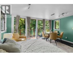 2069 Westview Drive, North Vancouver, BC V7M3B1 Photo 36