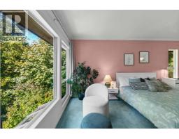 2069 Westview Drive, North Vancouver, BC V7M3B1 Photo 22
