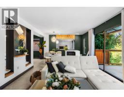 2069 Westview Drive, North Vancouver, BC V7M3B1 Photo 9