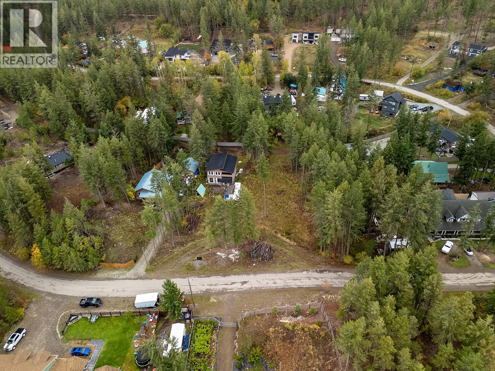 861 Balsam Road, Fintry