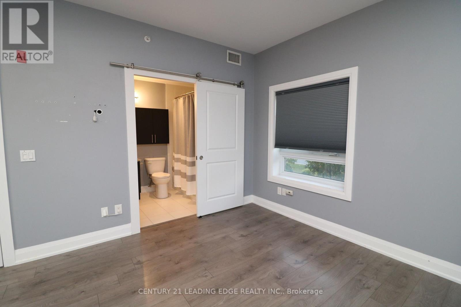 481 Rupert Avenue — photo 27