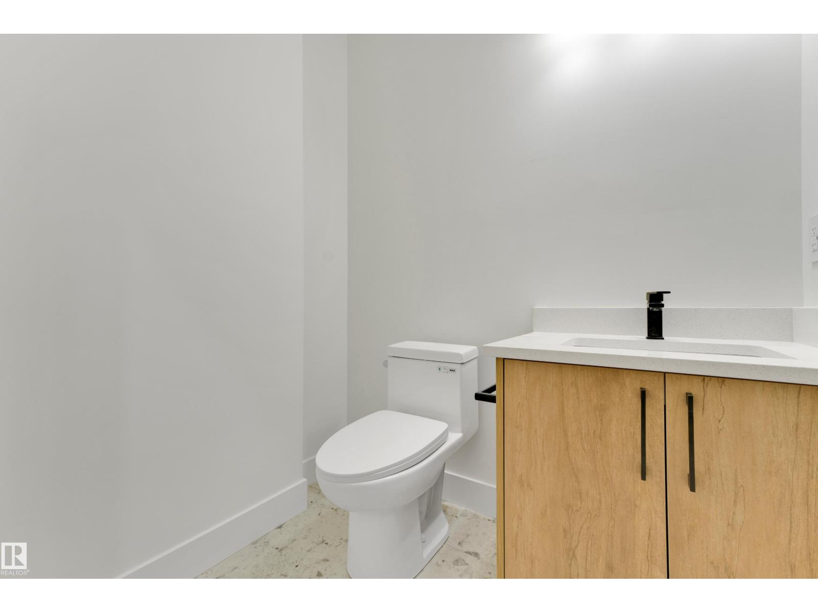 261 Linden LO - 16