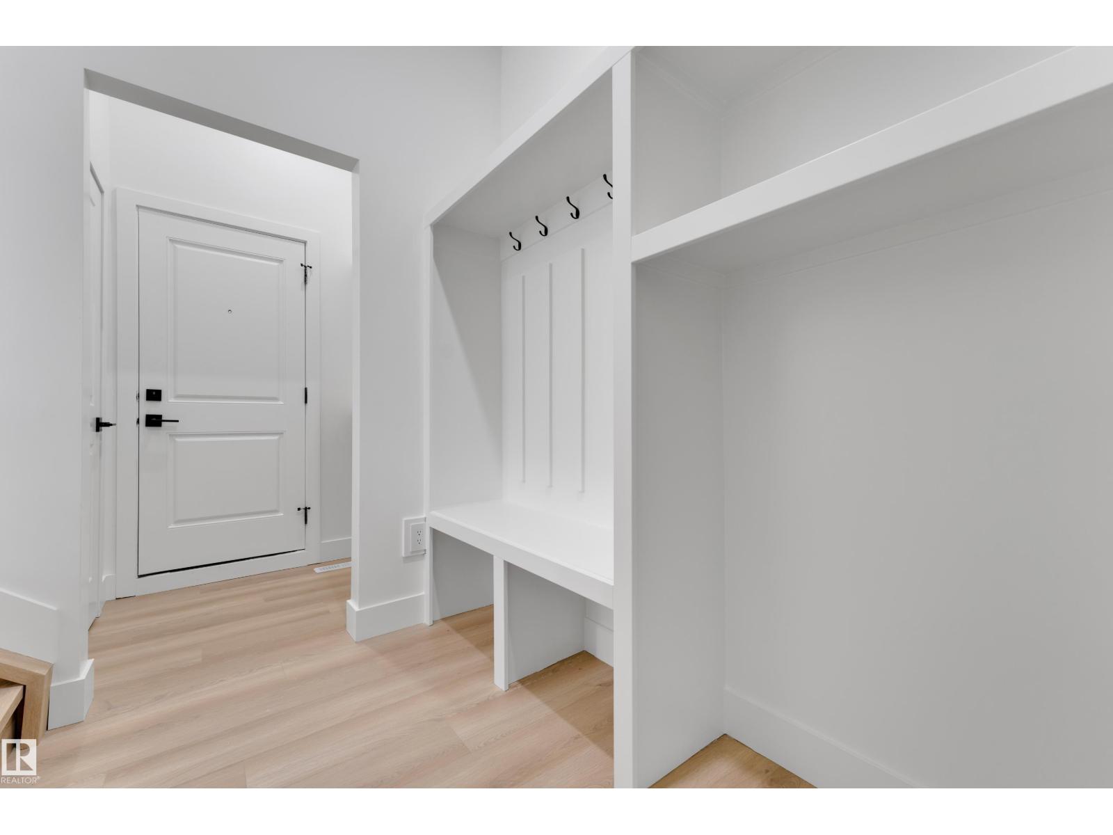 261 Linden LO - Image 18
