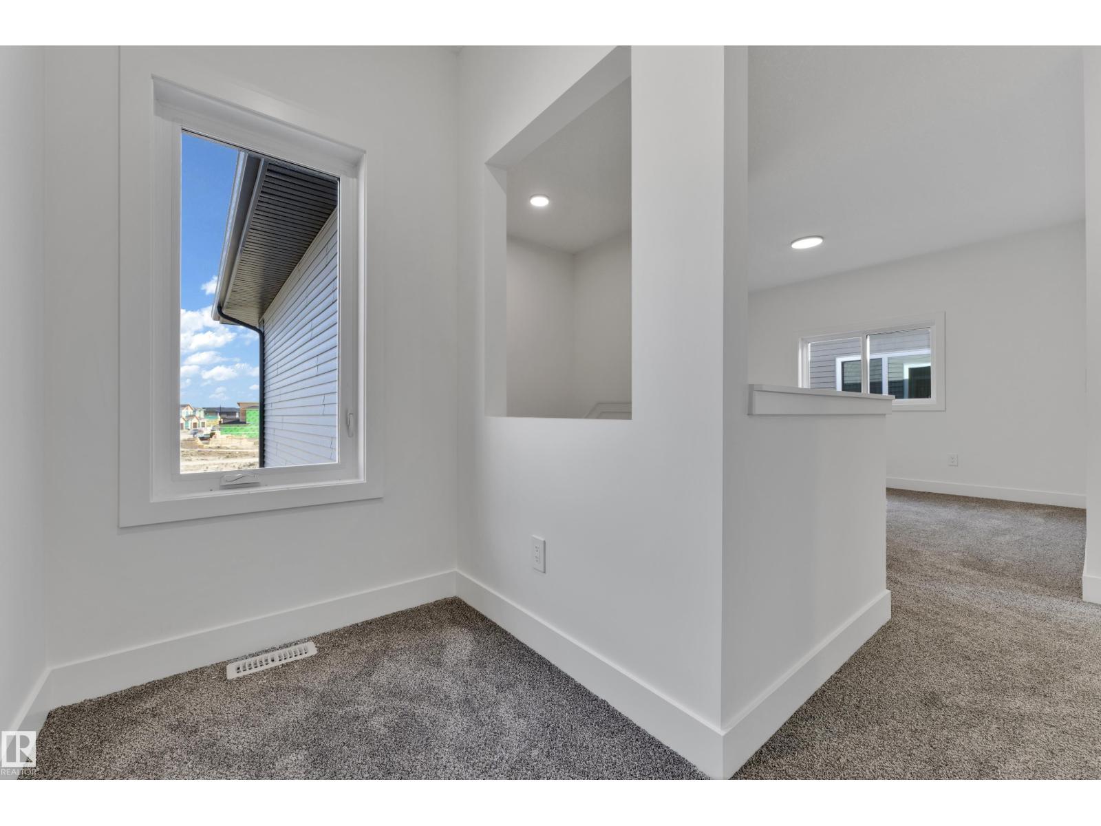 261 Linden LO - Image 20
