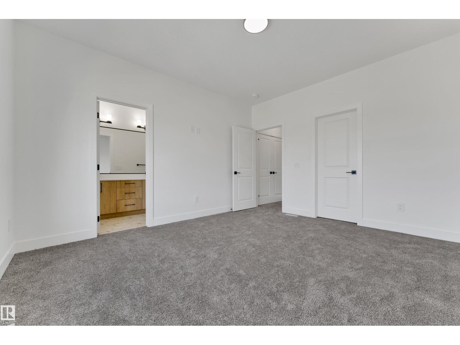 261 Linden LO - 25