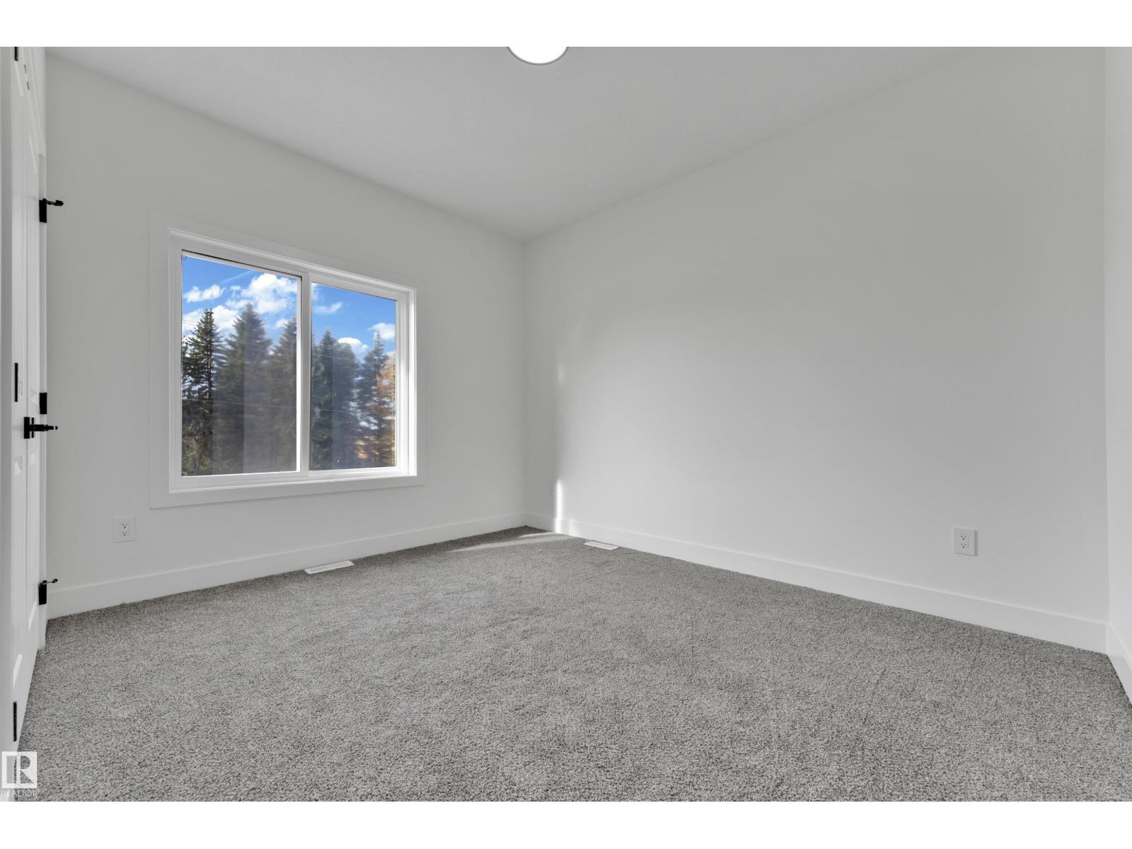 261 Linden LO - 31