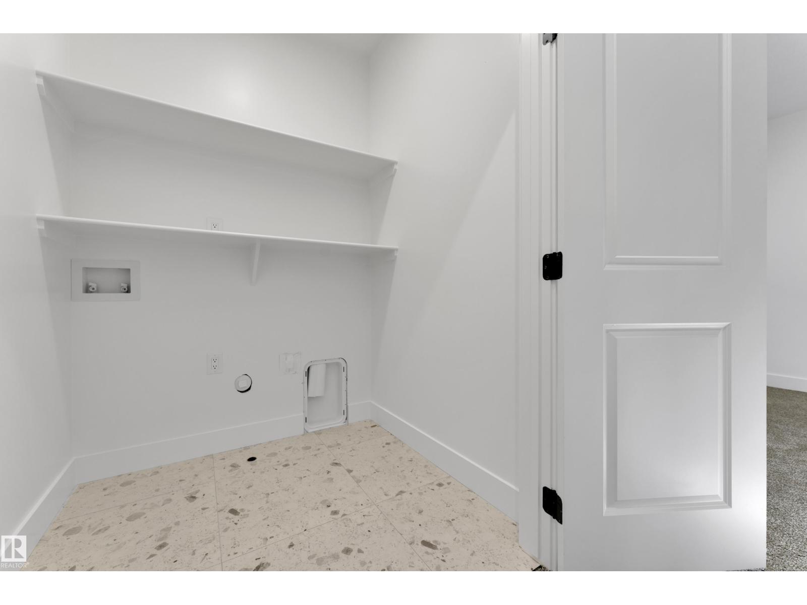 261 Linden LO - 33