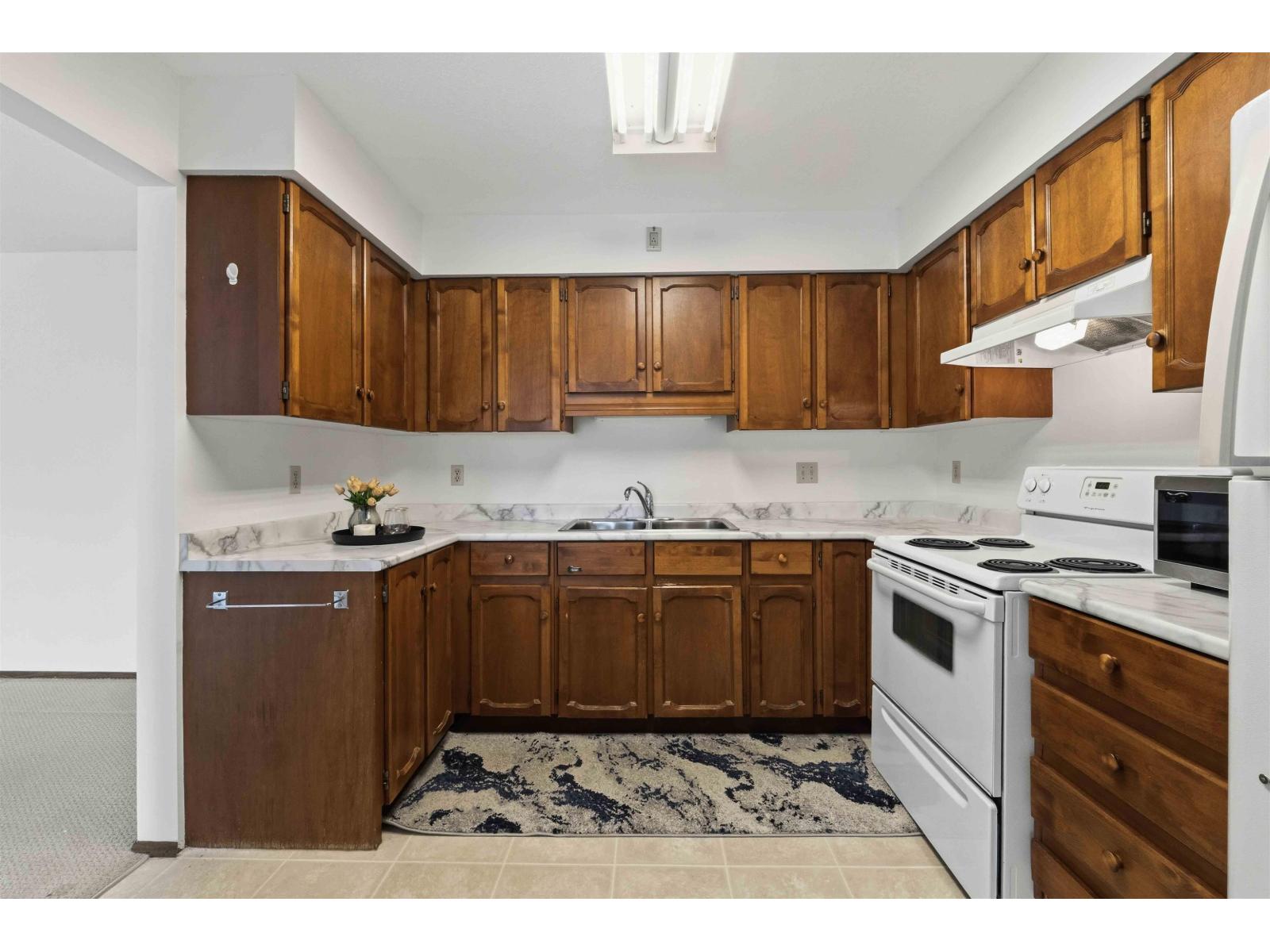 207 32070 PEARDONVILLE ROAD, Abbotsford - Image 1
