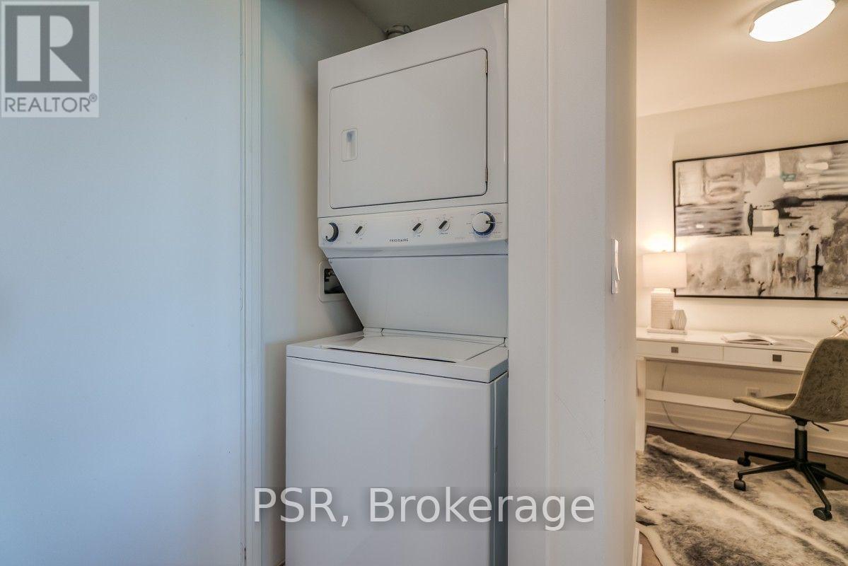 605- 223 St Clair Avenue, Toronto, ON photo 28